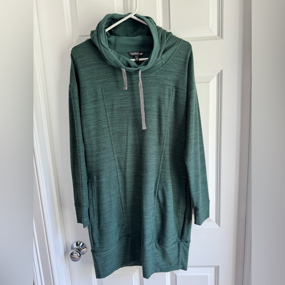 Hooded dress